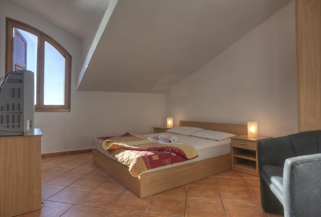Guest House Zivkovic Sveti Stefan Εξωτερικό φωτογραφία